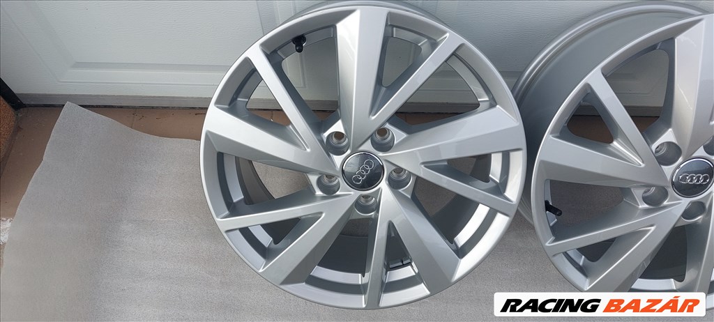 Gyári, Audi Q2 17" alufelni 5x112  Agy 57.1  4. kép