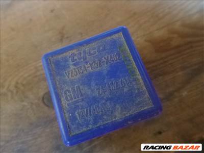 Opel   KÉK RELÉ GM 24 432 614 24432614
