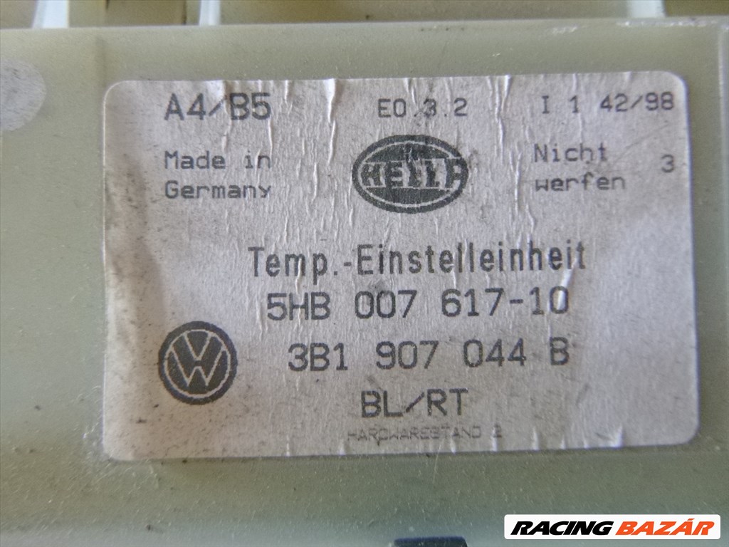 Volkswagen Passat B5 digitális klímavezérlő panel 5HB 007 617 3b1907044 2. kép