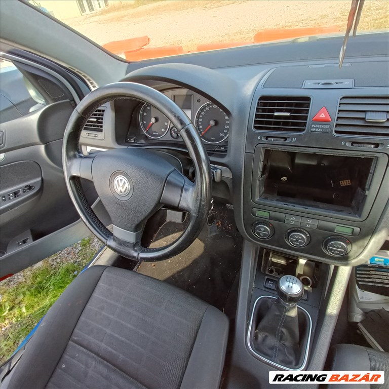 Volkswagen Golf V 1.6 beltéri elemek eladók bse16i golf5jht 21. kép