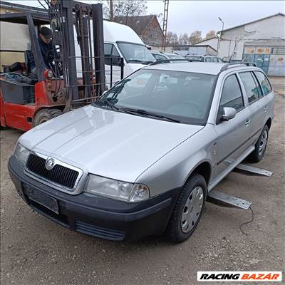 Skoda Octavia I Combi 2.0 SLX gyári karosszéria elemek, 9102 színben eladók 9102skoda aqy20i