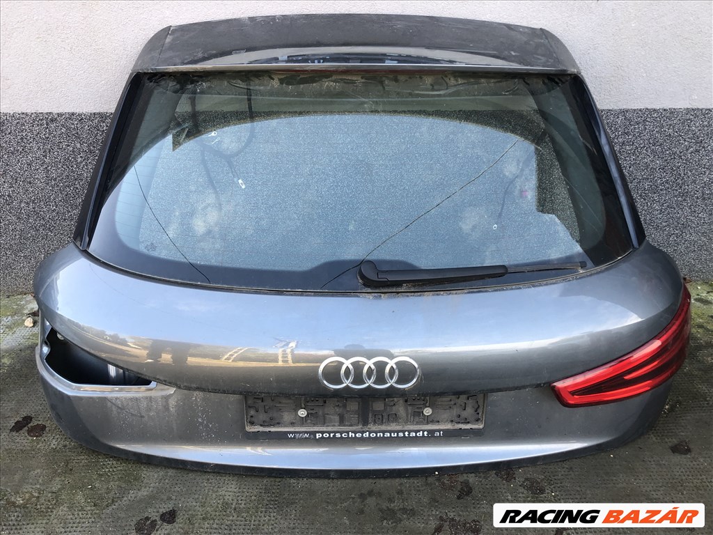 Audi Q3 (8U) csomagtérajtó  1. kép