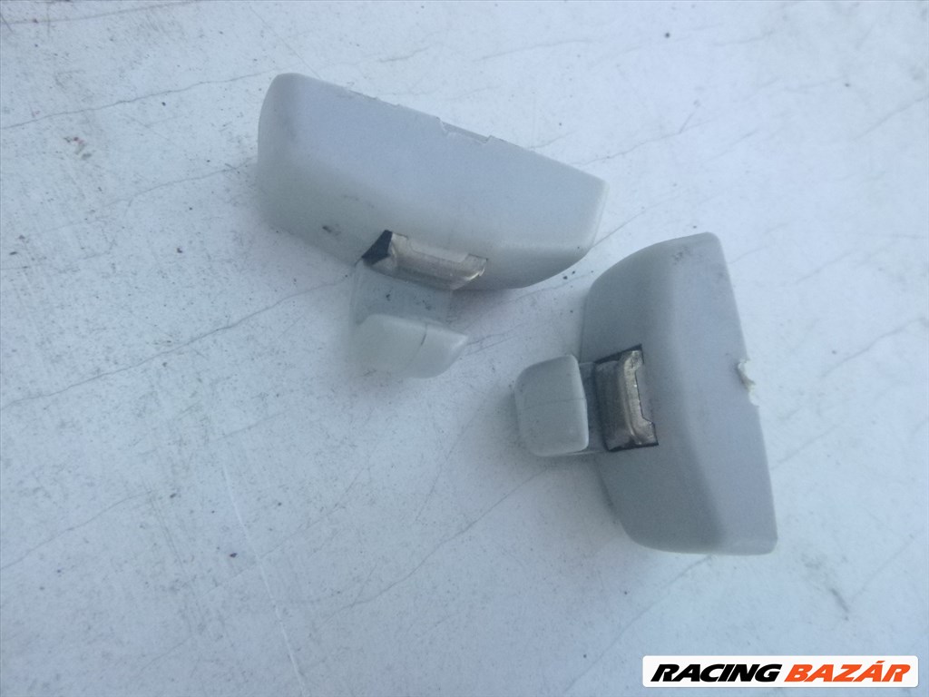 Volkswagen Golf IV napellenző tartófül 3B0 857 561 B 7. kép