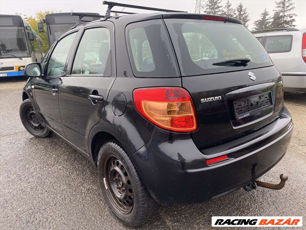 Suzuki SX4 I 1.5i  bontott alkatrészei 2. kép