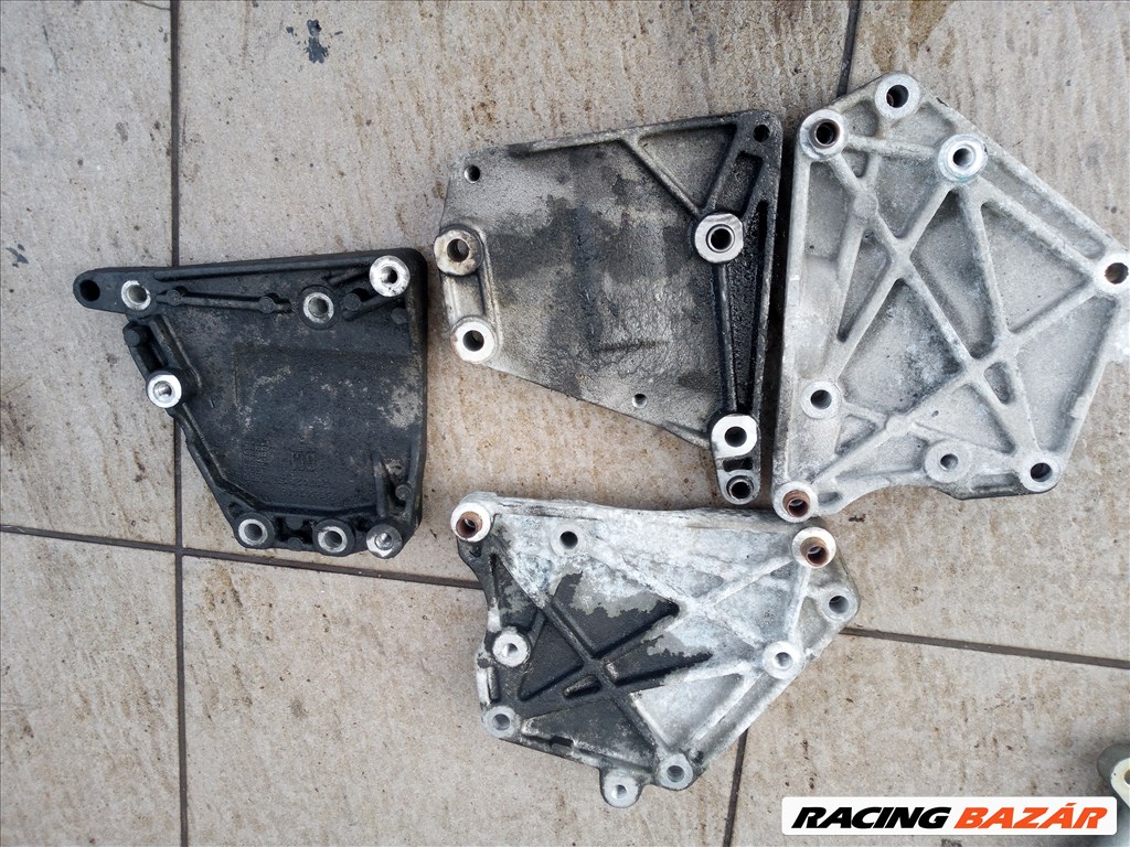 Opel Corsa C, D, Meriva A 1.3CDTI generátor és klíma kompresszor tartó bak 1. kép