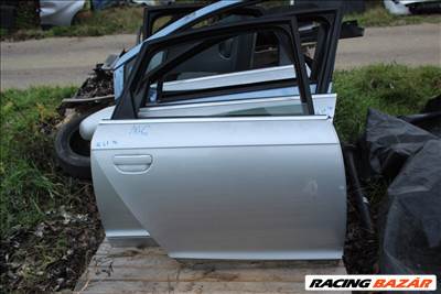 Audi A6 4F (sedan) Jobb hátsó ajtó üresen (1146)