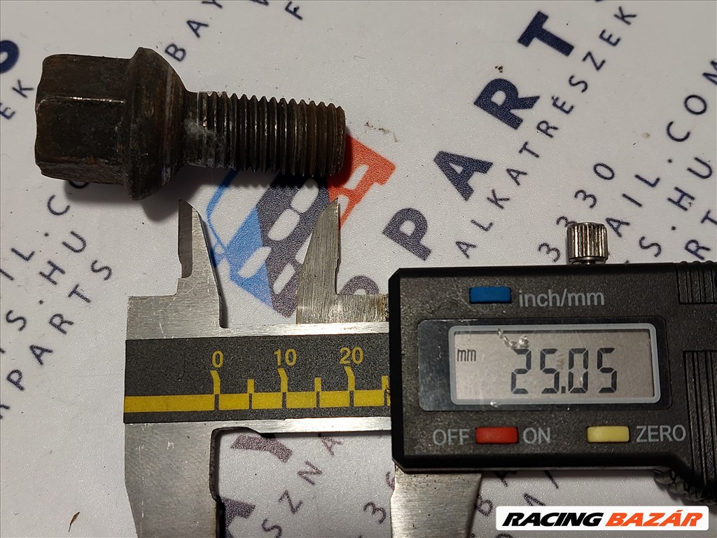 BMW E21 E30 E36 E46 E90 E87 E28 E34 E39 E60 E32 E38 X1 X5 gyári kerékcsavar kerék csavar (888359)  4. kép