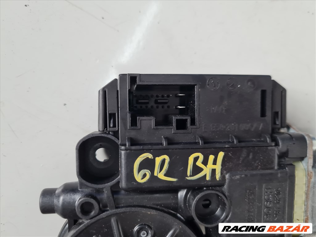 Volkswagen Polo V Bal hátsó ablakemelő motor 6r0959812b 6r0 959 812  3. kép