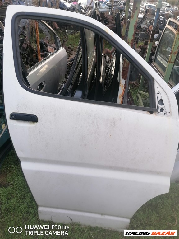 Toyota HiAce V Jobb első ajtó  1. kép