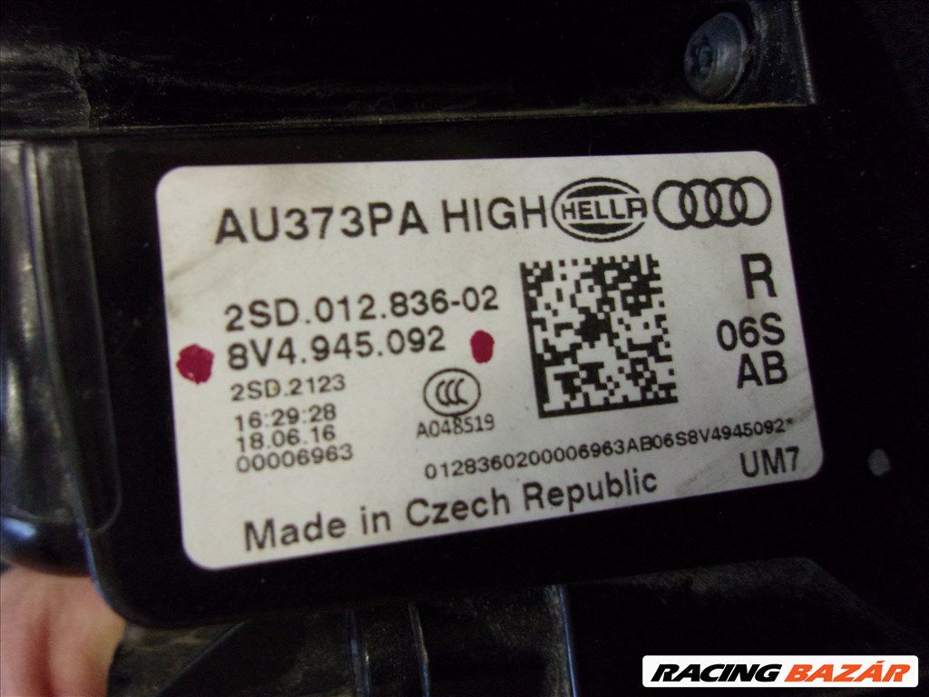 AUDI A3 Sportback jobb hátsó LED lámpa 2017-2021 8V4945092 4. kép