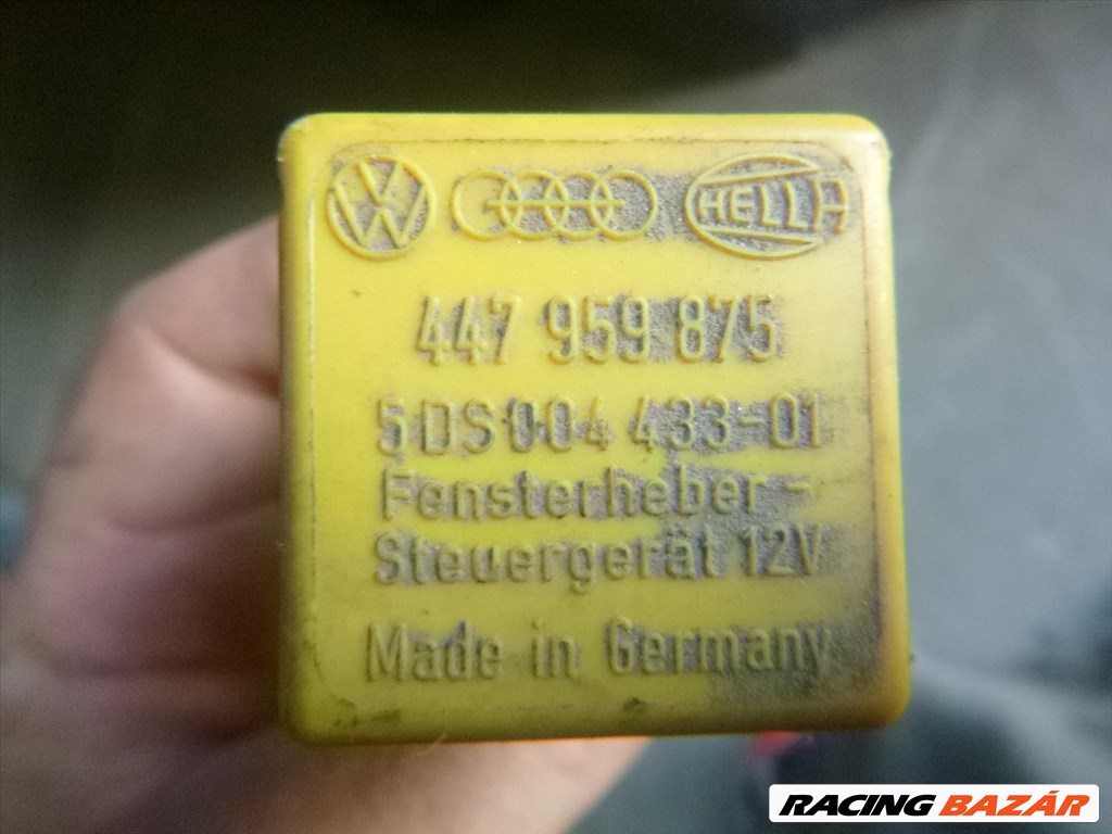  Audi 80   ,100 SÁRGA relé 447 959 875  447959875 4. kép