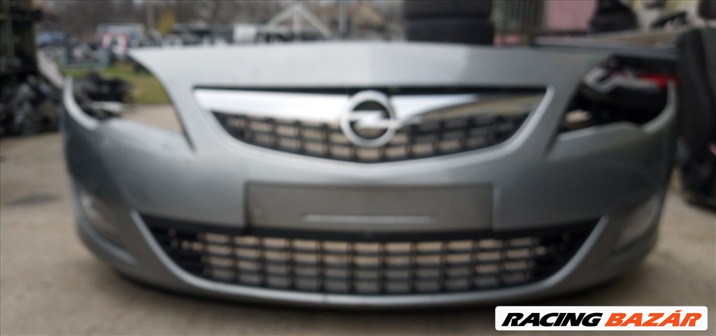 Opel Astra J -2013-ig komplett első lökhárító (nem ködlámpas!!) 1. kép