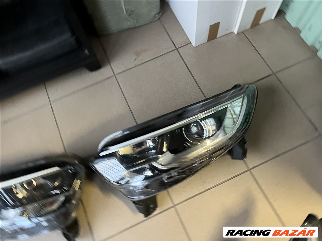 Renault Kadjar bal-jobb fényszóró  260104607r2051r 3. kép