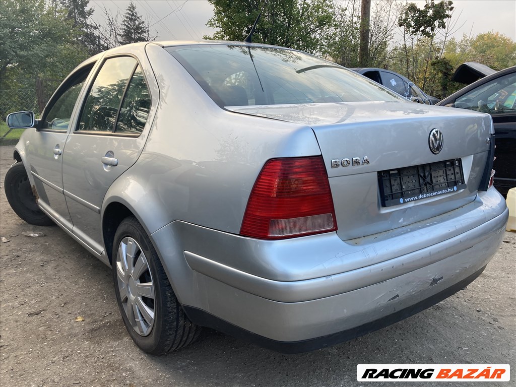 Volkswagen Bora 1.6i bontott alkatrészei 2. kép