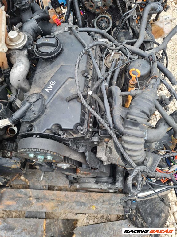 Volkswagen Passat B5, Audi A4 (B6/B7), Skoda Superb I Avb 1.9 pd motor blokk hengerfejjel 1. kép