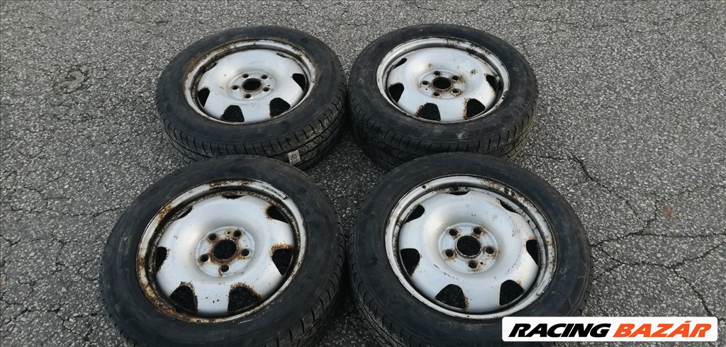 Volkswagen Transporter T5- T6 gyári 17" lemezfelni 215/60 Continental téli gumikkal 1. kép