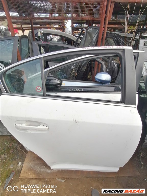 Toyota Avensis (T270) Jobb hátsó ajtó  1. kép
