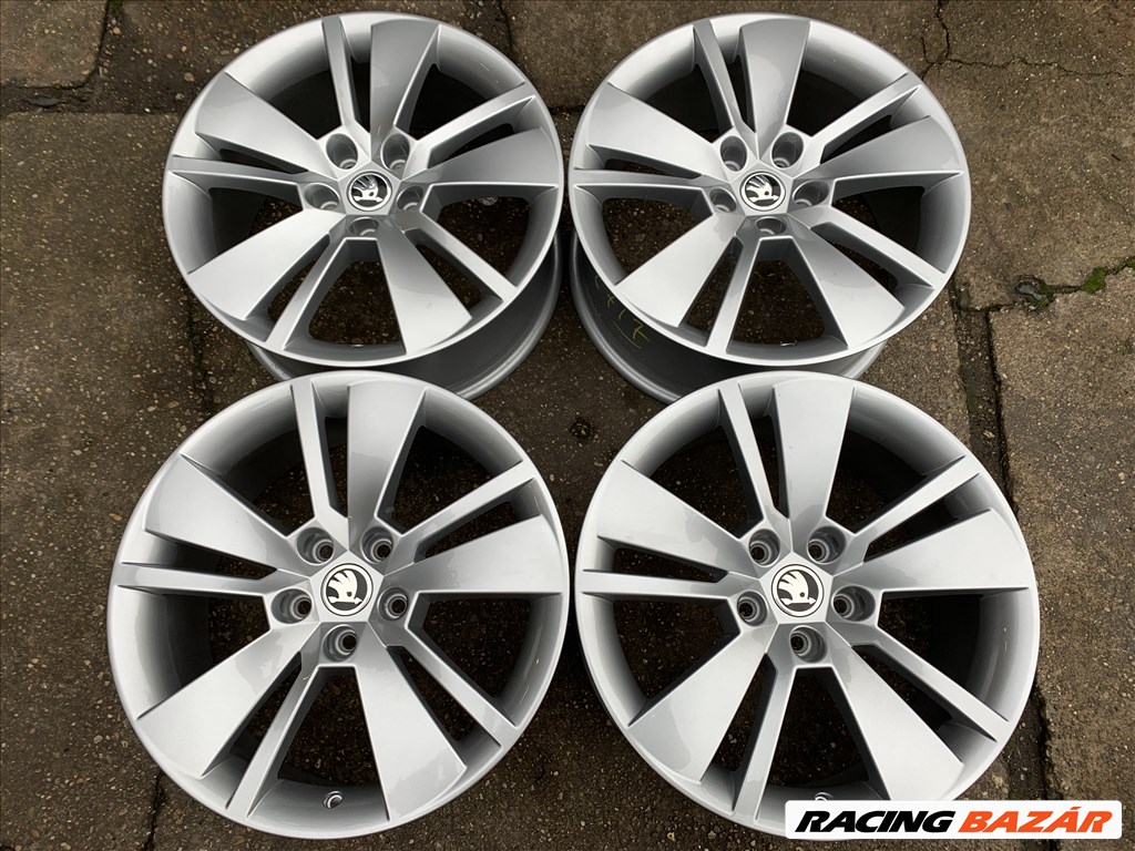 4db gyári 18" Skoda Superb III alufelni. (2717) 1. kép