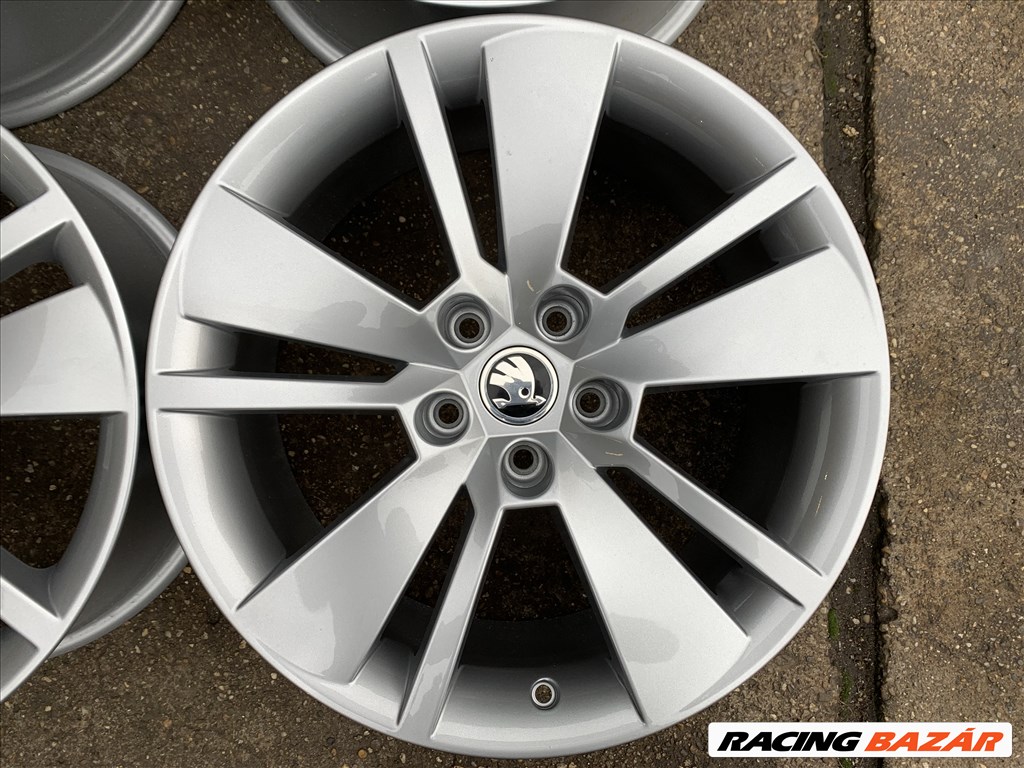 4db gyári 18" Skoda Superb III alufelni. (2717) 2. kép