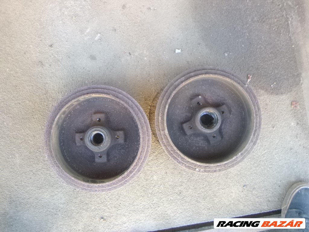 Volkswagen Passat  B4 KOMBI 1,8 ,,1 PEREMES HÁTSÓ fékdob 357 501 615 357501615 9. kép