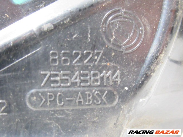 Fiat Punto bal első sárvédő csavar takaró háromszög műanyag 735438114 4. kép