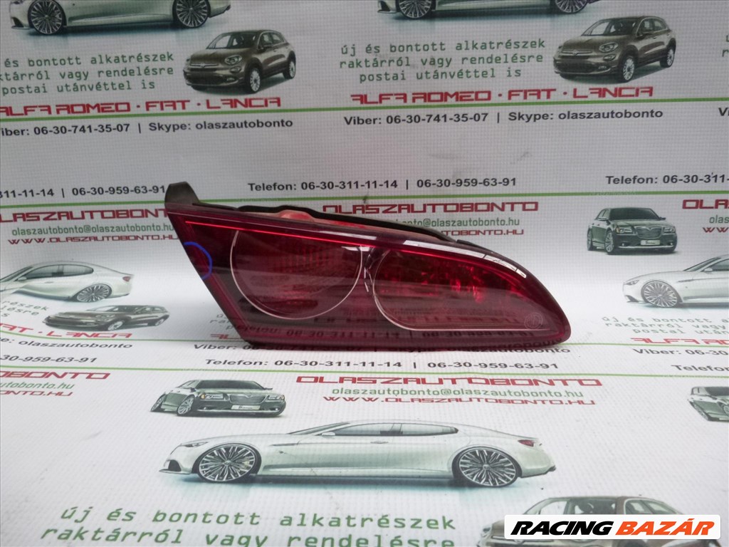 Alfa Romeo 159 bal hátsó belső lámpa, a képen látható sérüléssel 1. kép