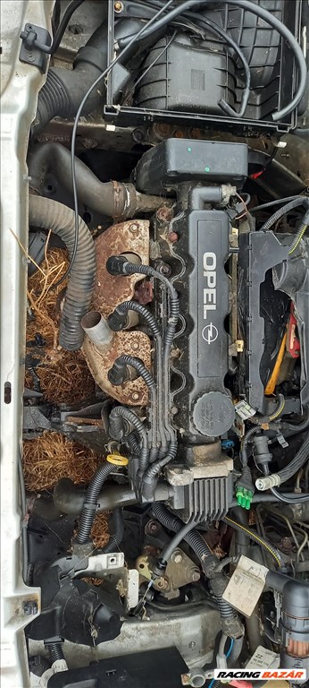 Opel Astra G Comfort 1.6 8V bontott motor 1. kép