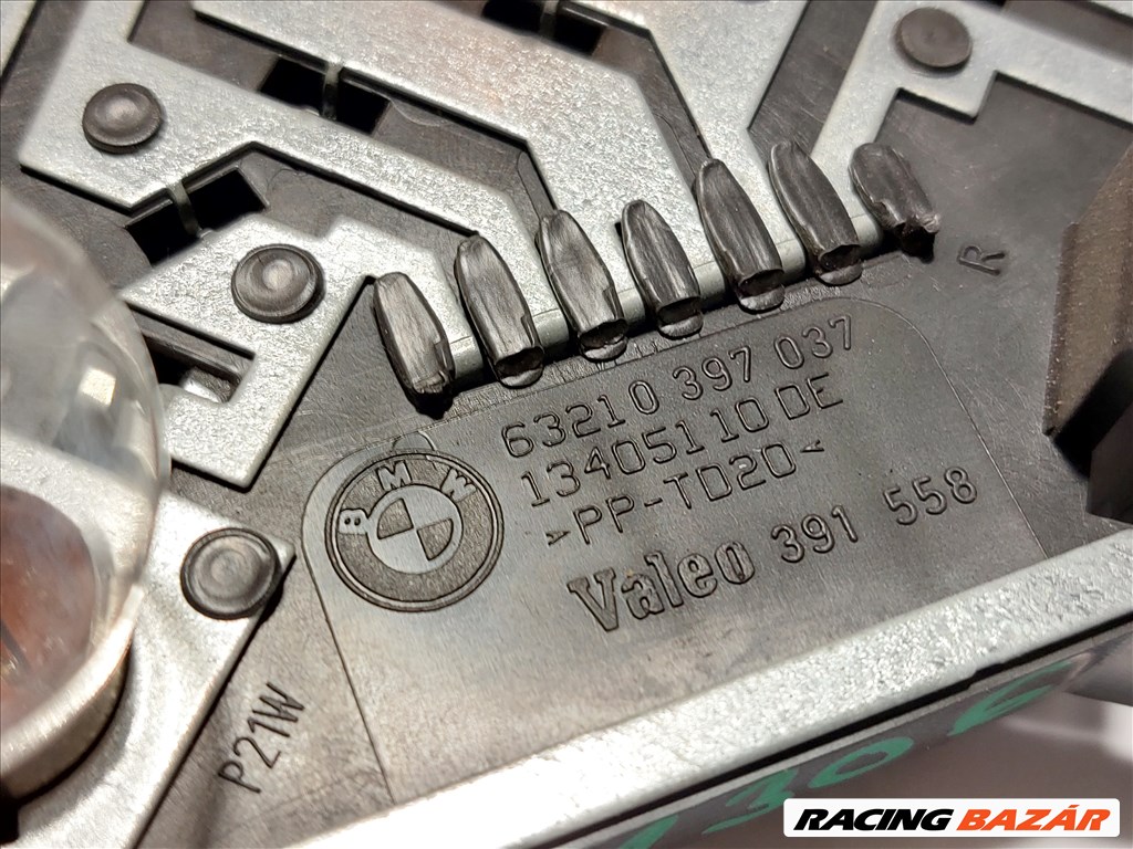 BMW E87 jobb hátsó lámpa foglalat (001306) 63210397037 3. kép