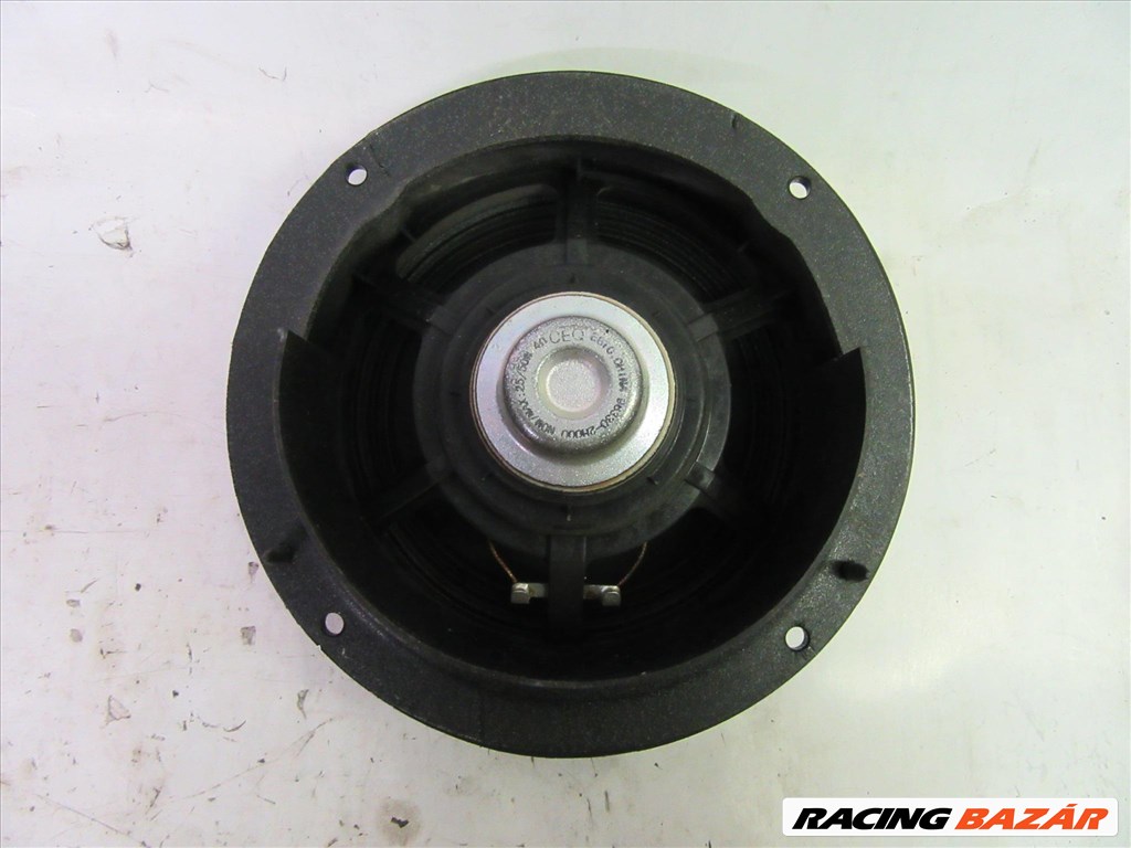 105477 Hyundai i30 hátsó hangszóró 86330-2h000 2. kép