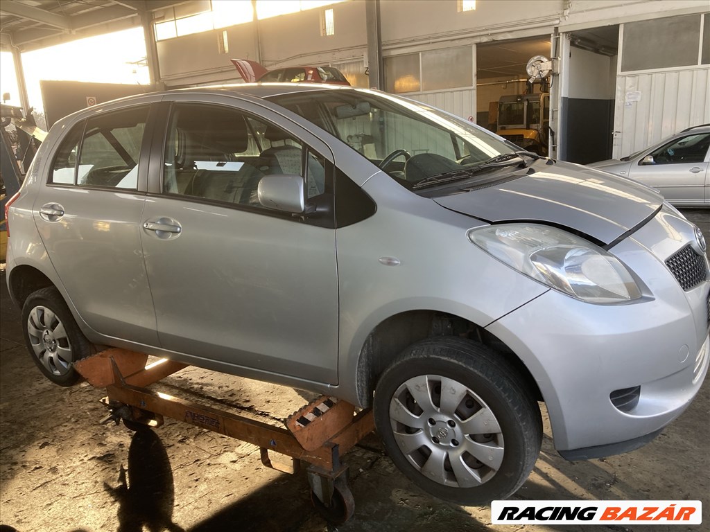 Toyota Yaris (XP90) 1.0 VVT-i Yaris 2 1.0 benzin manuális váltó  1. kép