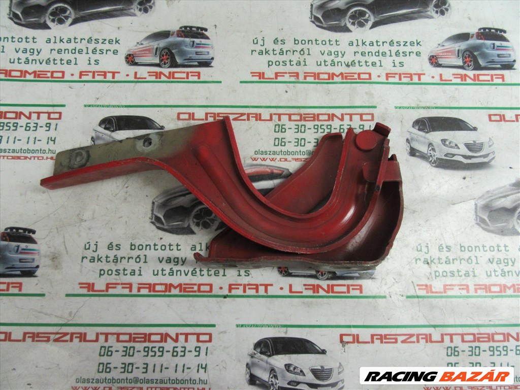 Fiat Doblo 2009-2015 piros színű, jobb oldali motorháztető zsanér 51810390 1. kép
