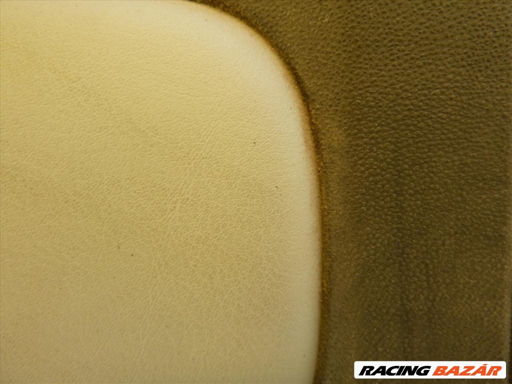 Kárpit419 Fiat 500 szürke színű, bőr, bal első ajtókárpit 2. kép