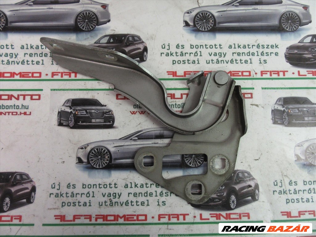 Fiat Croma ezüst színű, jobb motorháztető zsanér 1. kép
