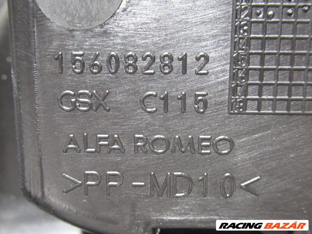Alfa Romeo Giulietta 156082812 számú műszerfal párna alsó része 3. kép