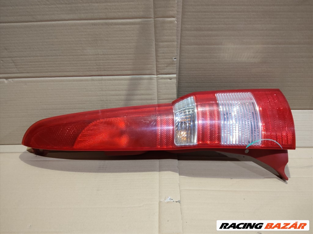 157963 Fiat Panda II.  2003-2012 jobb hátsó lámpa, piros szélű, a képen látható sérüléssel 1. kép