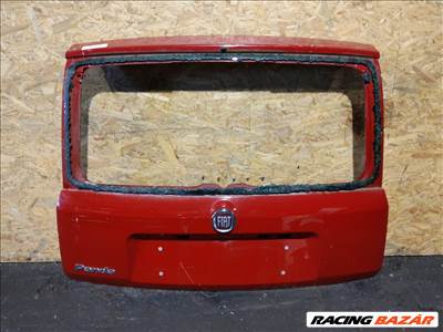 157658 Fiat Panda II. 2003-2012 piros színű csomagtérajtó, a képen látható sérüléssel, üveg nélkül!!