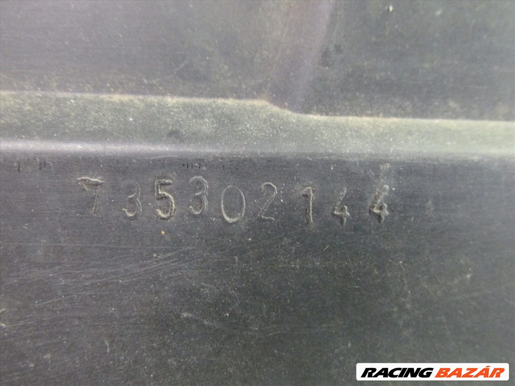 82326 Fiat Doblo I. 2000-2005 bal hátsó lámpakeret, kettényíló ajtós kivitelhez 735302144 4. kép