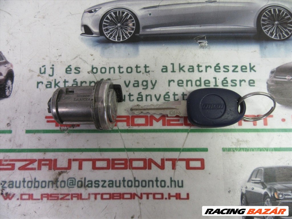 Fiat Multipla gyújtáskapcsoló kulccsal  1. kép