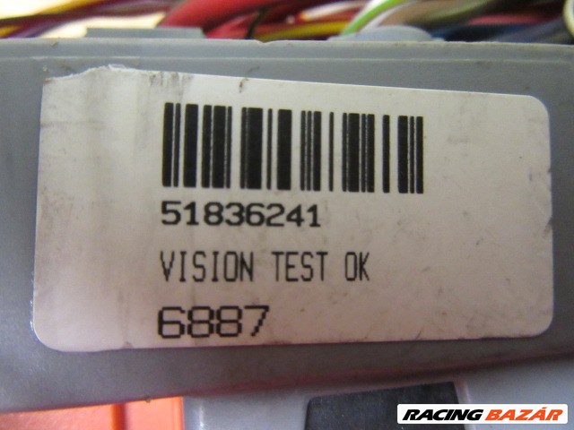Lancia Delta külső biztosíték tábla 51836241 3. kép