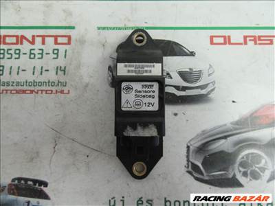 Fiat Punto II. 46822669 számú ütközés szenzor