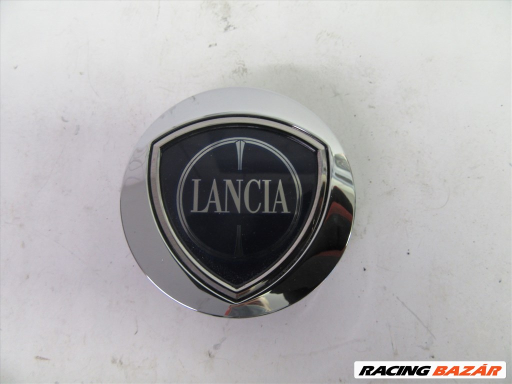 Lancia Voyager gyári új alufelni közép kupak K1XH44SZ0AA 1. kép