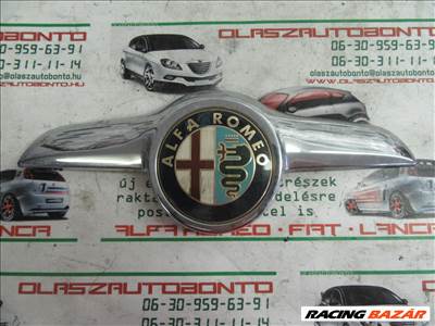 Alfa Romeo Gt 60681590 számú, első embléma tartó