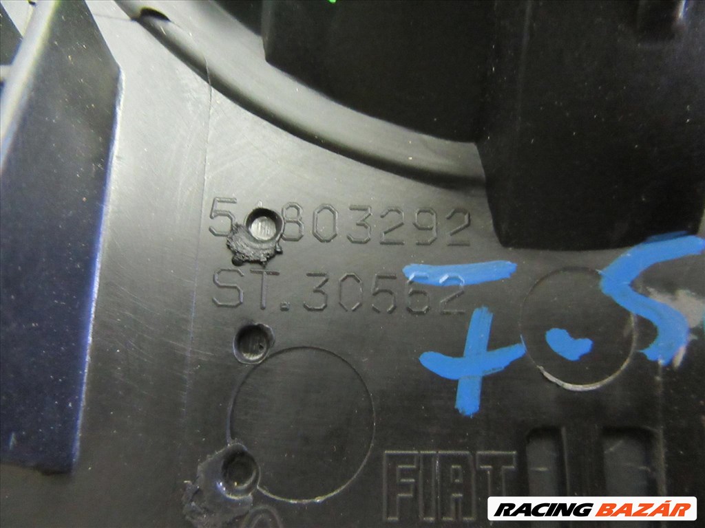 Fiat 500 51803292 számú,bal oldali műszerfalpárna betét 4. kép