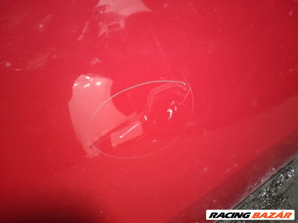 157652 Alfa Romeo Brera 2005-2010 piros színű jobb oldali ajtó, a képen látható sérüléssel 2. kép