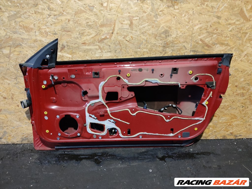 157652 Alfa Romeo Brera 2005-2010 piros színű jobb oldali ajtó, a képen látható sérüléssel 3. kép