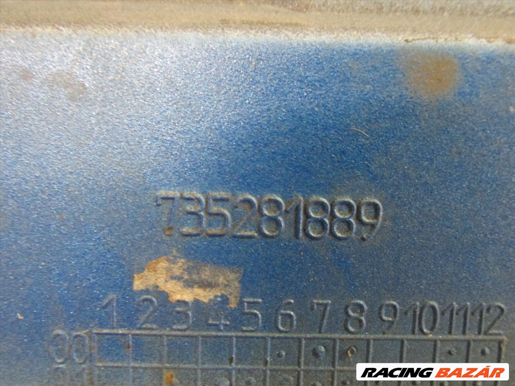 82323 Fiat Doblo I. 2000-2005 bal hátsó lámpa keret, felnyíló ajtós kivitelhez 735281889 3. kép