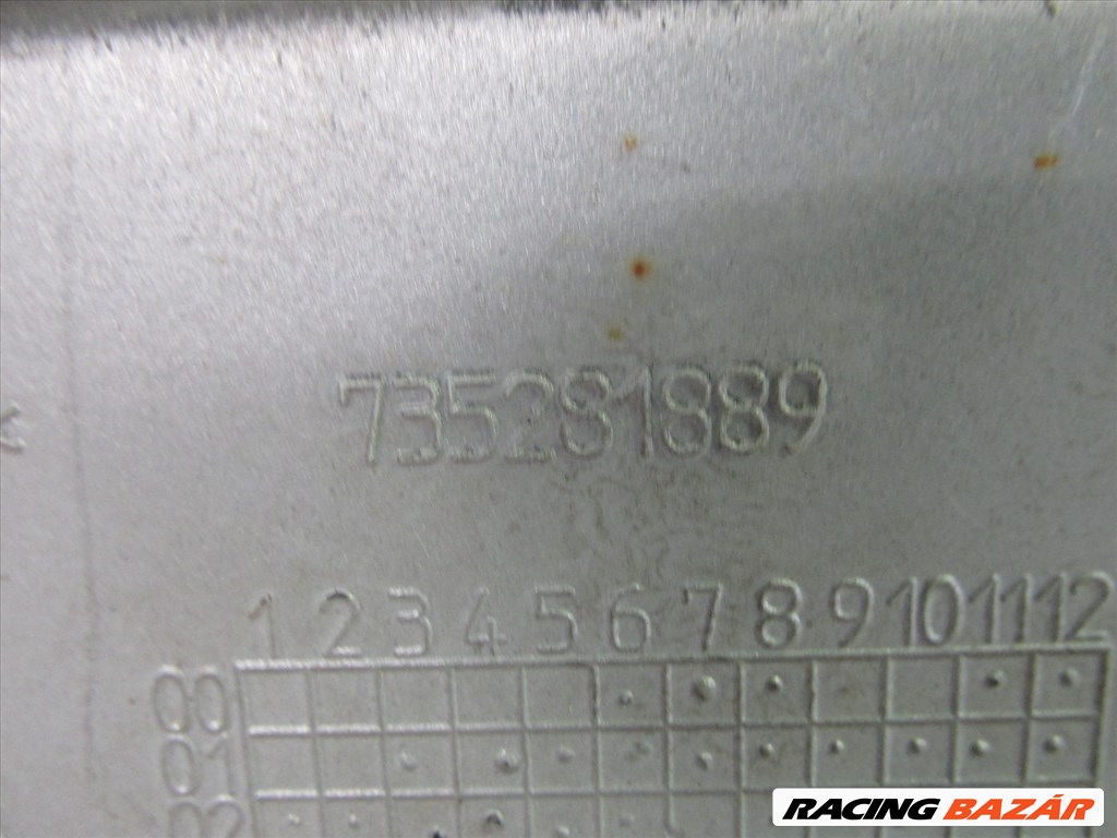 82314 Fiat Doblo I. 2000-2005 bal hátsó lámpa keret, felnyíló ajtós kivitelhez  735281889 4. kép