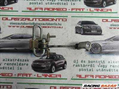 Alfa Romeo 147 3 ajtós , jobb első ajtóhatároló