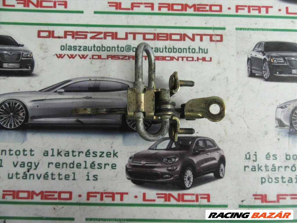 Alfa Romeo 147 5 ajtós, jobb első ajtóhatároló 50512116 1. kép