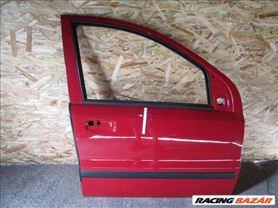 Ajtó36041 Fiat Panda II. piros színű, jobb első ajtó a képen látható sérüléssel